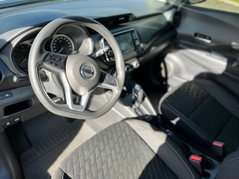 NISSAN - KICKS - 2022/2022 - Cinza - R$ 98.000,00