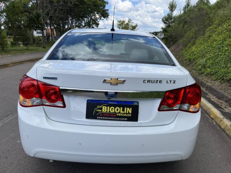 CHEVROLET - CRUZE - 2013/2013 - Branca - R$ 62.000,00