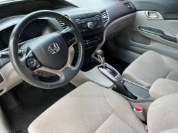 HONDA - CIVIC - 2016/2016 - Branca - R$ 78.000,00