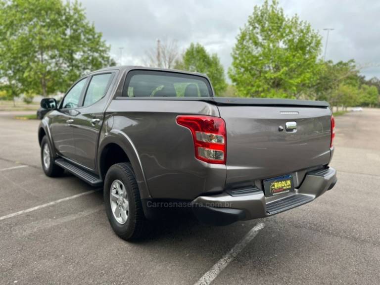MITSUBISHI - L200 TRITON - 2019/2019 - Marrom - R$ 151.000,00