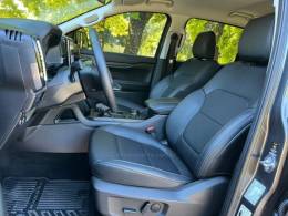 FORD - RANGER - 2025/2025 - Cinza - R$ 325.000,00