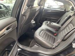 FORD - FUSION - 2015/2015 - Preta - R$ 75.000,00