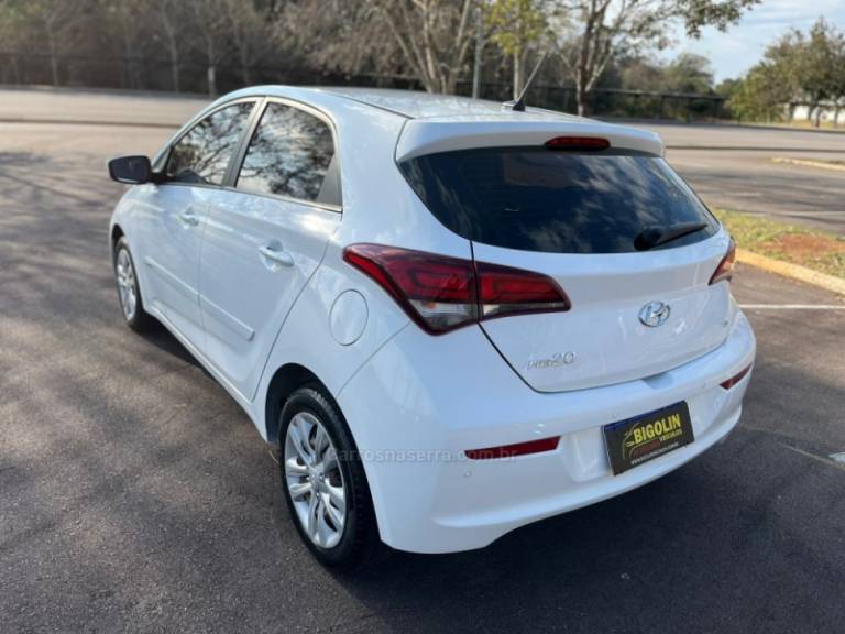 HYUNDAI - HB20 - 2019/2019 - Branca - R$ 66.000,00