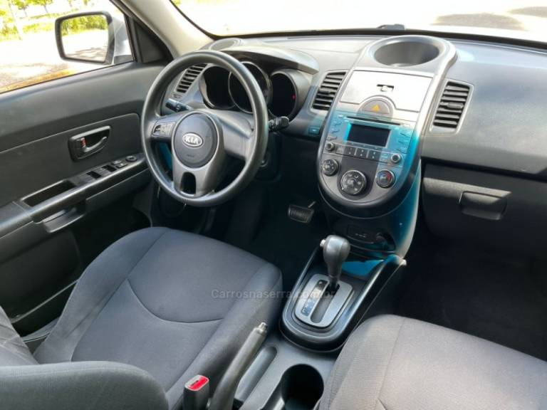 KIA MOTORS - SOUL - 2010/2010 - Prata - R$ 45.000,00