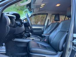 TOYOTA - HILUX - 2018/2018 - Cinza - R$ 188.000,00