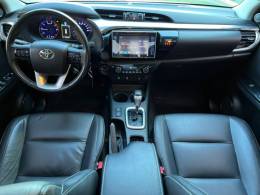 TOYOTA - HILUX - 2018/2018 - Cinza - R$ 188.000,00