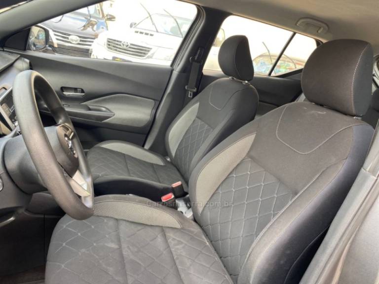 NISSAN - KICKS - 2019/2019 - Cinza - R$ 85.000,00