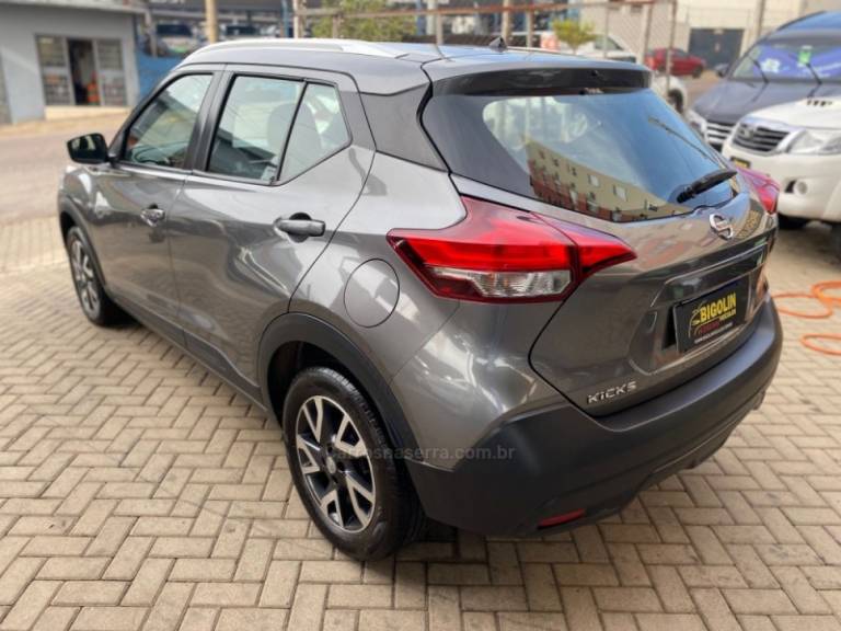 NISSAN - KICKS - 2019/2019 - Cinza - R$ 85.000,00