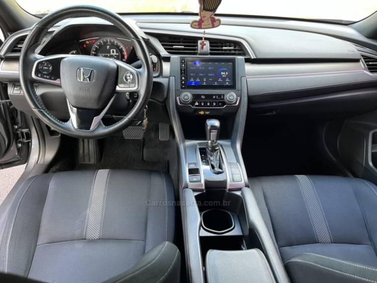 HONDA - CIVIC - 2021/2021 - Prata - R$ 125.000,00