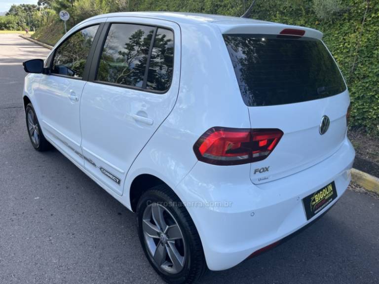 VOLKSWAGEN - FOX - 2018/2018 - Branca - R$ 57.000,00