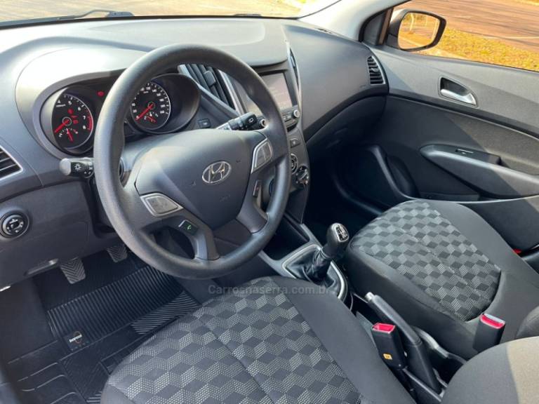 HYUNDAI - HB20 - 2019/2019 - Branca - R$ 66.000,00