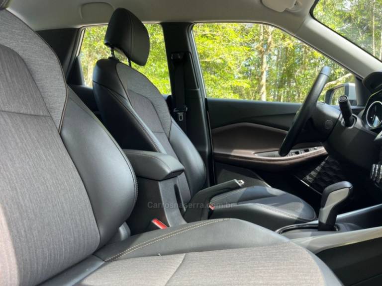 CHEVROLET - MONTANA - 2023/2023 - Prata - R$ 115.000,00