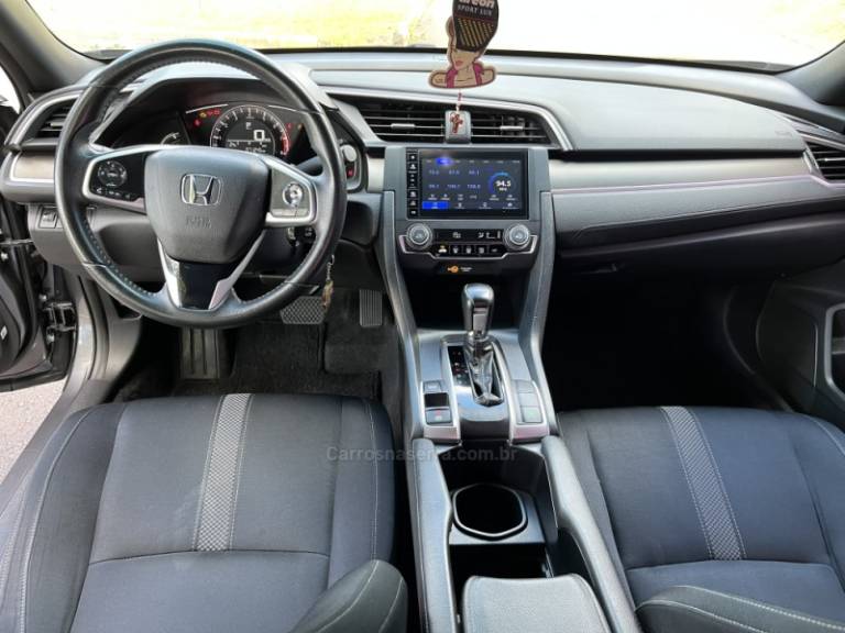 HONDA - CIVIC - 2021/2021 - Prata - R$ 125.000,00