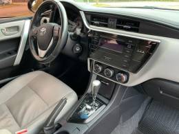 TOYOTA - COROLLA - 2018/2018 - Preta - R$ 93.000,00