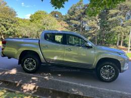 MITSUBISHI - L200 TRITON - 2022/2022 - Prata - R$ 202.000,00