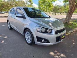 CHEVROLET - SONIC - 2013/2013 - Prata - R$ 45.000,00