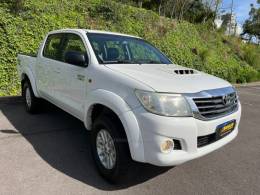 TOYOTA - HILUX - 2013/2013 - Branca - R$ 129.000,00
