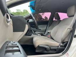 HONDA - CIVIC - 2016/2016 - Branca - R$ 78.000,00