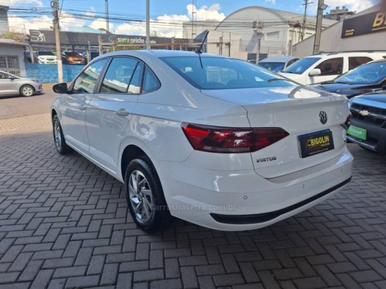 VOLKSWAGEN - VIRTUS - 2020/2020 - Branca - R$ 79.000,00