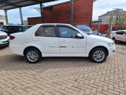 FIAT - SIENA - 2015/2015 - Branca - R$ 39.000,00