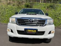 TOYOTA - HILUX - 2013/2013 - Branca - R$ 129.000,00