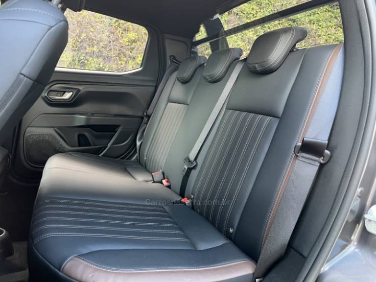 FIAT - STRADA - 2023/2023 - Prata - R$ 122.000,00