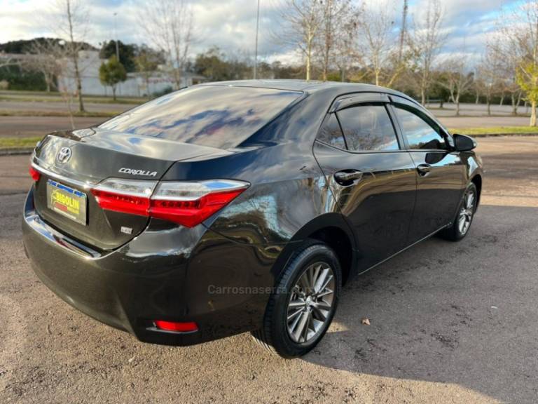TOYOTA - COROLLA - 2018/2018 - Preta - R$ 93.000,00