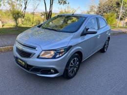 CHEVROLET - ONIX - 2016/2016 - Prata - R$ 59.000,00