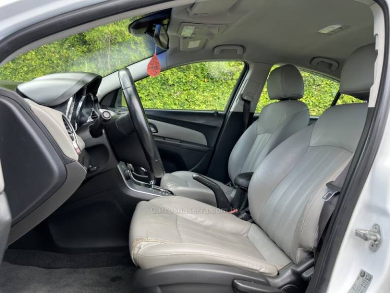 CHEVROLET - CRUZE - 2013/2013 - Branca - R$ 62.000,00