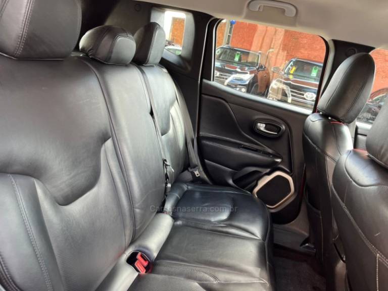 JEEP - RENEGADE - 2016/2016 - Vermelha - R$ 65.000,00