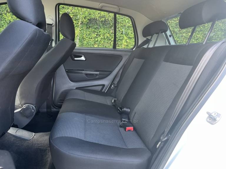 VOLKSWAGEN - FOX - 2018/2018 - Branca - R$ 57.000,00