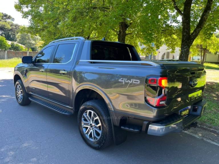 FORD - RANGER - 2025/2025 - Cinza - R$ 325.000,00
