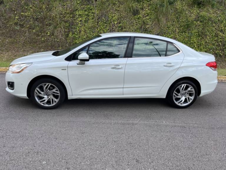 CITROËN - C4 LOUNGE - 2014/2014 - Branca - R$ 49.000,00