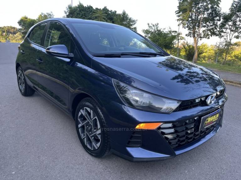 HYUNDAI - HB20 - 2024/2024 - Azul - R$ 86.000,00