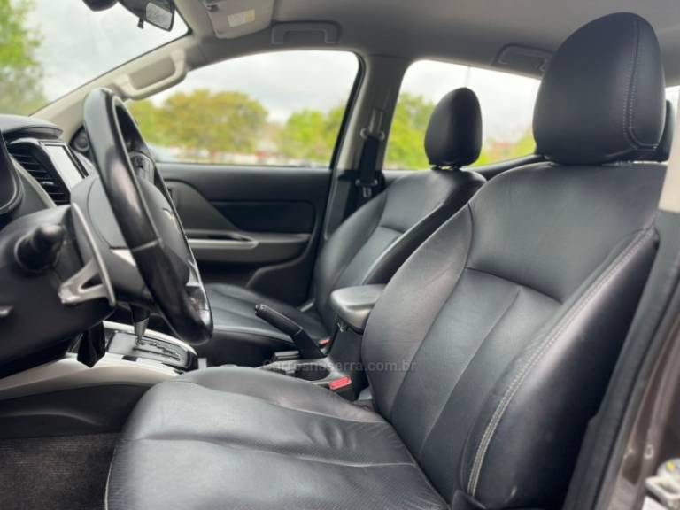 MITSUBISHI - L200 TRITON - 2019/2019 - Marrom - R$ 151.000,00