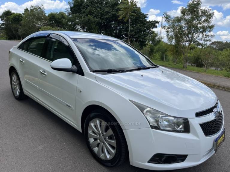 CHEVROLET - CRUZE - 2013/2013 - Branca - R$ 62.000,00