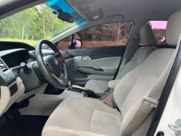 HONDA - CIVIC - 2016/2016 - Branca - R$ 78.000,00
