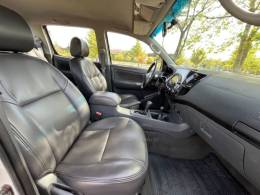 TOYOTA - HILUX - 2013/2013 - Branca - R$ 129.000,00