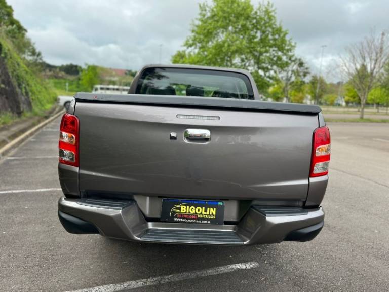 MITSUBISHI - L200 TRITON - 2019/2019 - Marrom - R$ 151.000,00