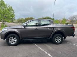 MITSUBISHI - L200 TRITON - 2019/2019 - Marrom - R$ 151.000,00