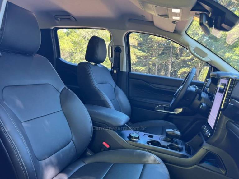 FORD - RANGER - 2025/2025 - Cinza - R$ 325.000,00