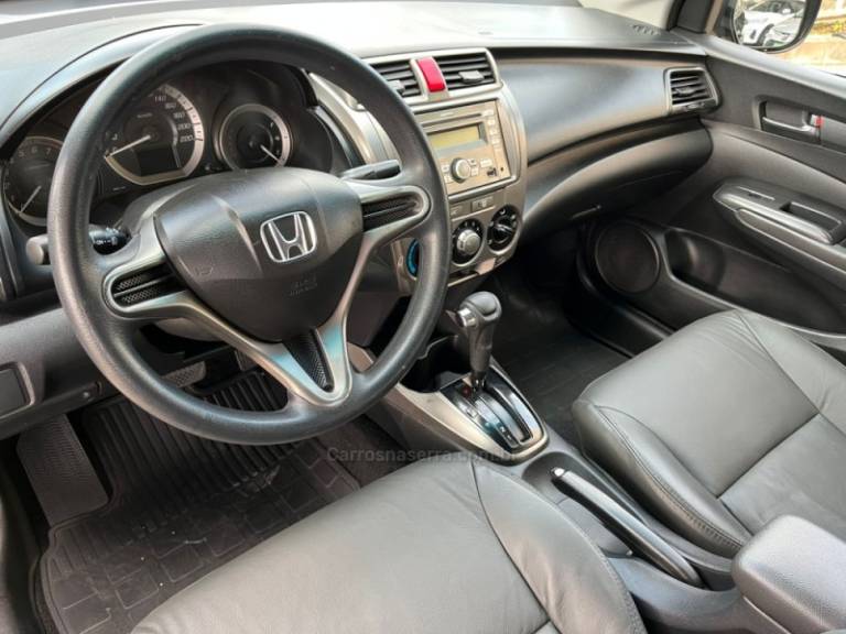 HONDA - CITY - 2014/2014 - Preta - R$ 58.000,00