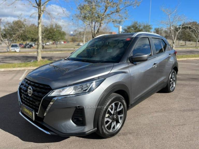 NISSAN - KICKS - 2022/2022 - Cinza - R$ 98.000,00