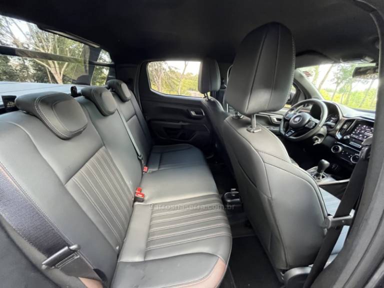 FIAT - STRADA - 2023/2023 - Prata - R$ 122.000,00