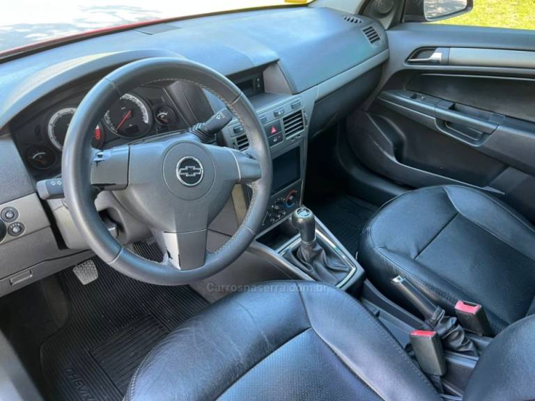 CHEVROLET - VECTRA - 2010/2010 - Vermelha - R$ 42.000,00