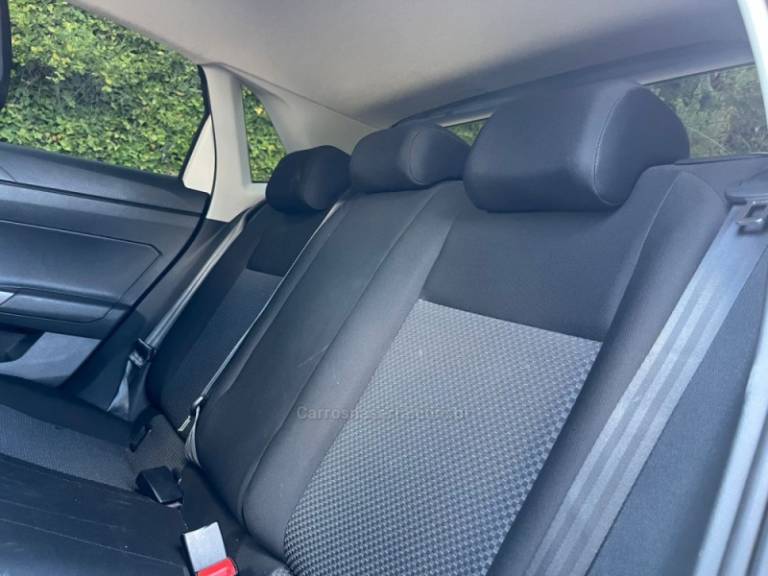 VOLKSWAGEN - POLO - 2020/2020 - Branca - R$ 80.000,00