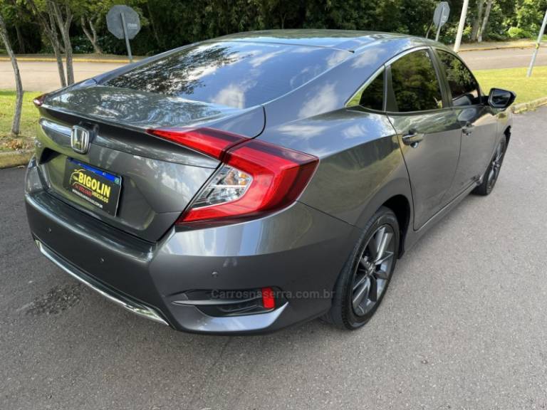 HONDA - CIVIC - 2021/2021 - Prata - R$ 125.000,00