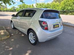 CHEVROLET - SONIC - 2013/2013 - Prata - R$ 45.000,00