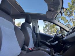 PEUGEOT - 208 - 2015/2015 - Branca - R$ 45.000,00