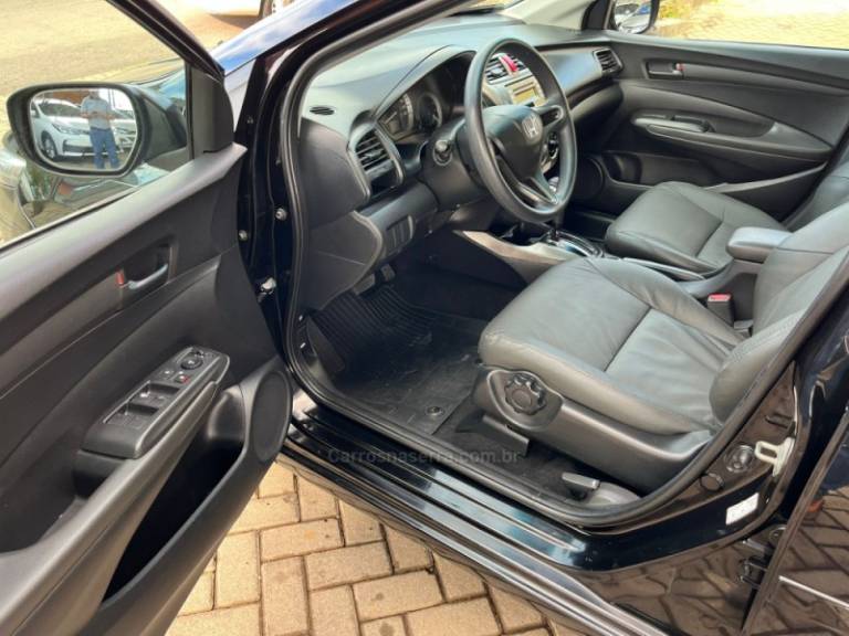 HONDA - CITY - 2014/2014 - Preta - R$ 58.000,00